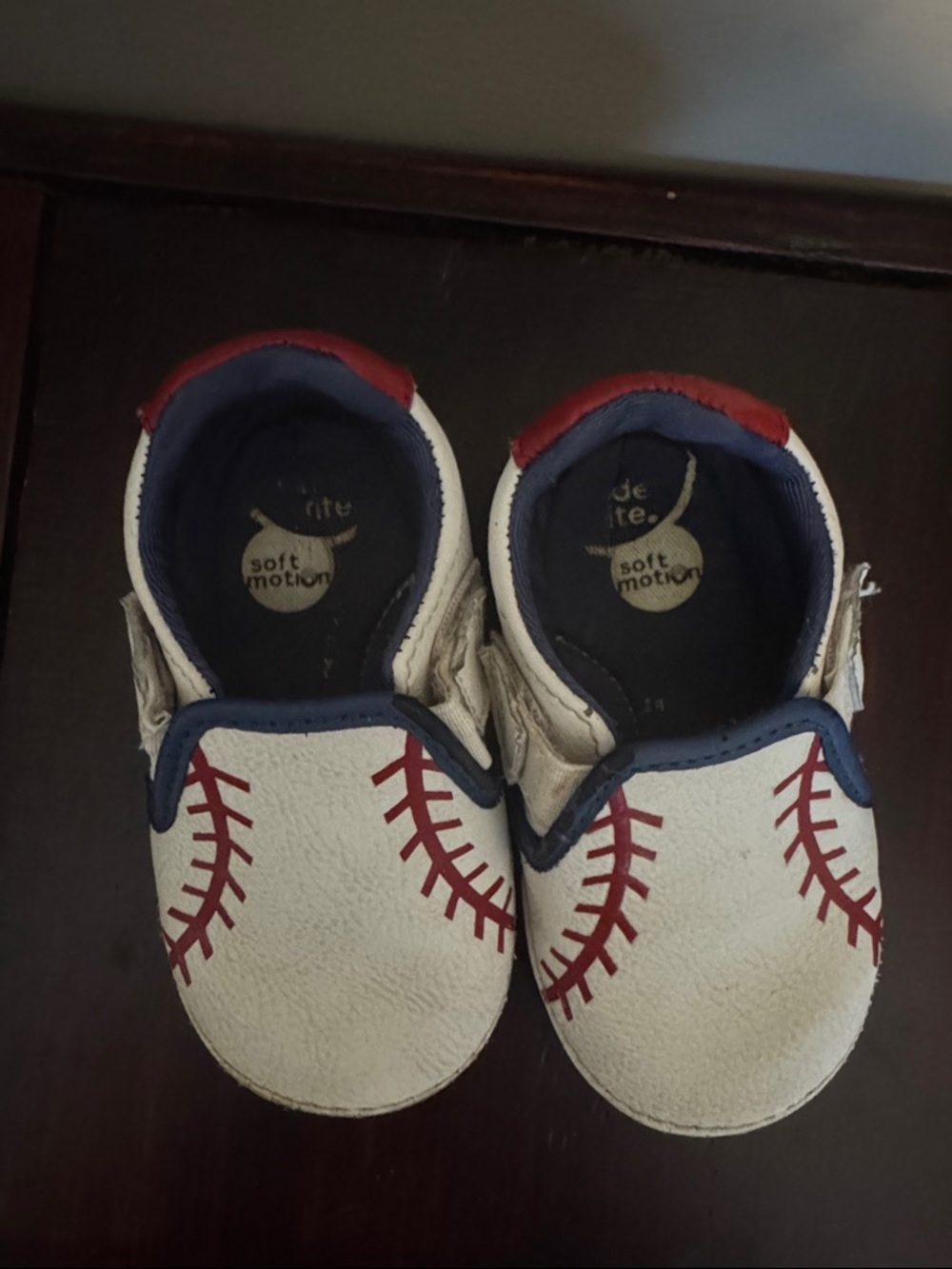 Stride Rite Toddler Baseball Slip-On Shoes with Red Stitching 6W - Picture 7 of 7
